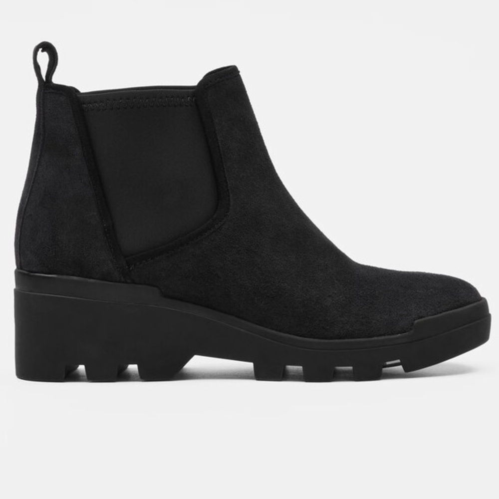Eileen Fisher Splash Waterproof Suede Lug Sole Heeled Black Ankle Bootie EUC 7.5